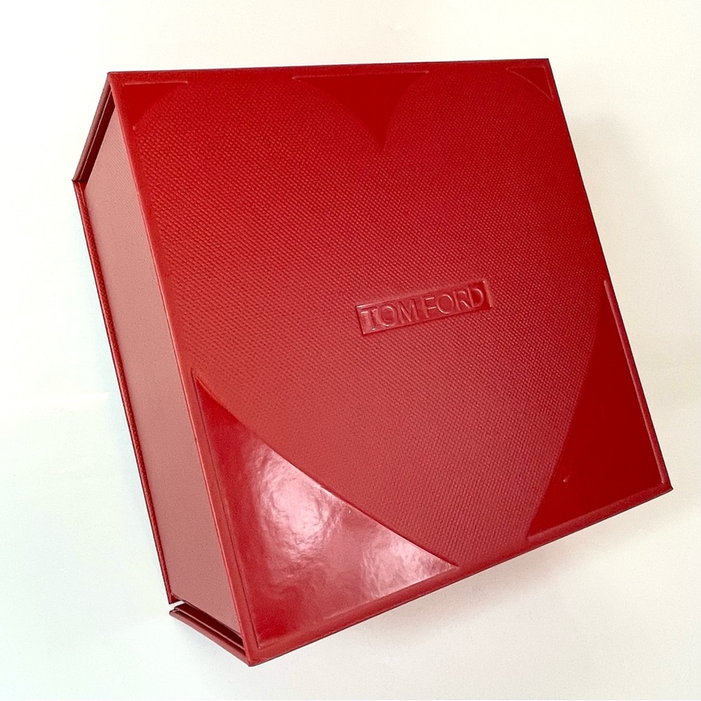 Authentic TOM FORD Square Empty Gift Box Valentines Day Heart Red 7.75"x4.25"